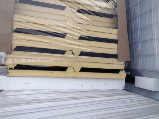 Qualità  Fire Resistance Class B1 PIR Roof Panels with Customizable Length Up To 11960 Meters and Thermal Conductivity ≤0.02W/m·K fabbrica