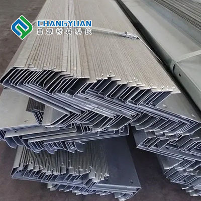 Profili in acciaio galvanizzato in forma C/Z con lunghezza personalizzabile