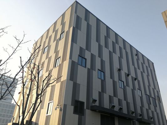 Pannello di metallo per il muro di tenda a bordo a guinzaglio per applicazioni a bassa manutenzione e ignifughe
