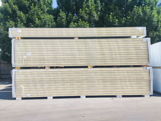 Durabilità Panel di parete in PU leggero Sandwich Superficie impermeabile anti-corrosione Per la longevità