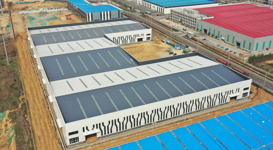 Pannello sandwich in PU ad alta resistenza con tenuta all'aria/acqua e isolamento termico per coperture ed edilizia