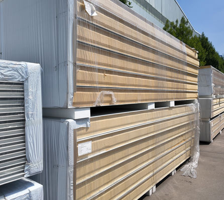 50/75/100/150/200mm Spessore PU Sandwich Wall Panel Design leggero e a prova di fuoco