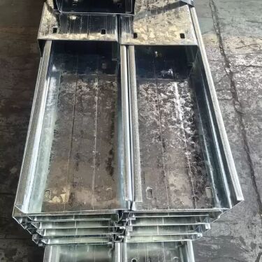 Purlin in acciaio a forma di C, acciaio zincato, profilo a Z in acciaio, profilo a C in acciaio per edifici metallici